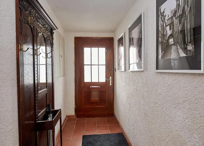 Berntraube 3 * ברנקסטל - קיס